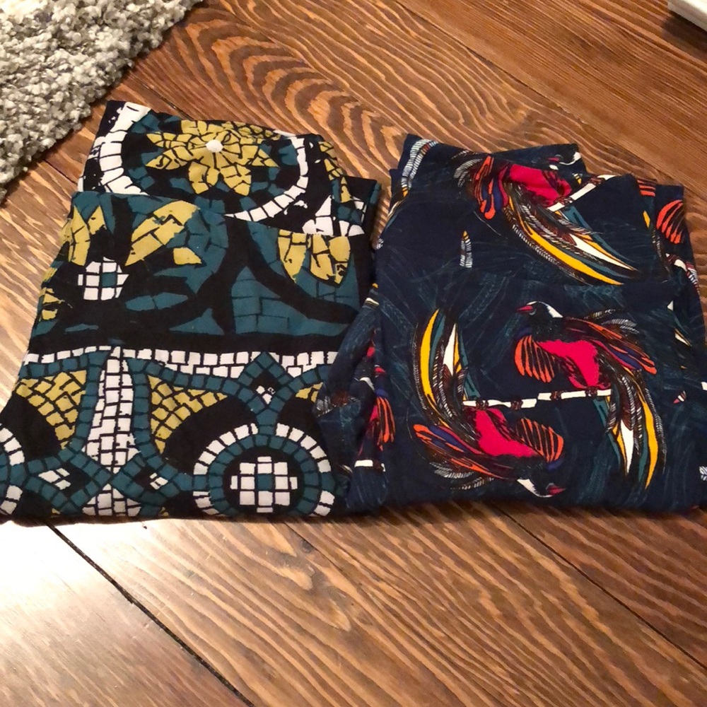 TWO like new OS LuLaRoe leggings